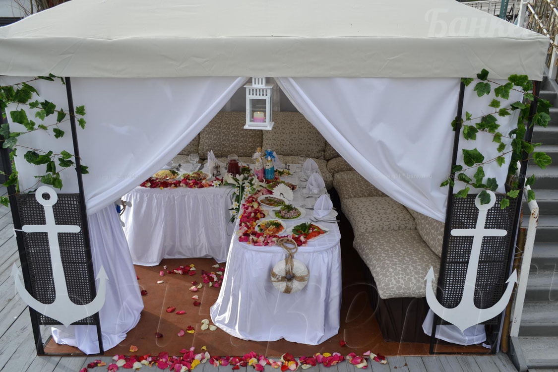 Основной зал — Ресторан Чайка