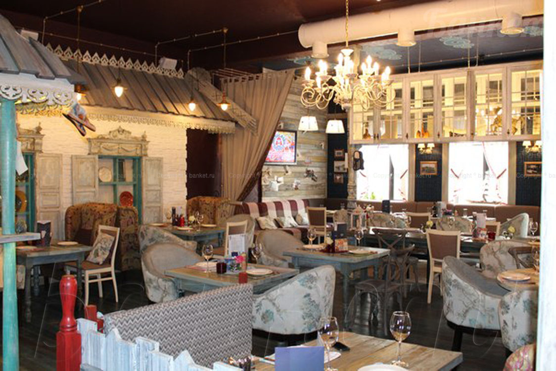 Основной зал — Краеведческий ресторан Соседи