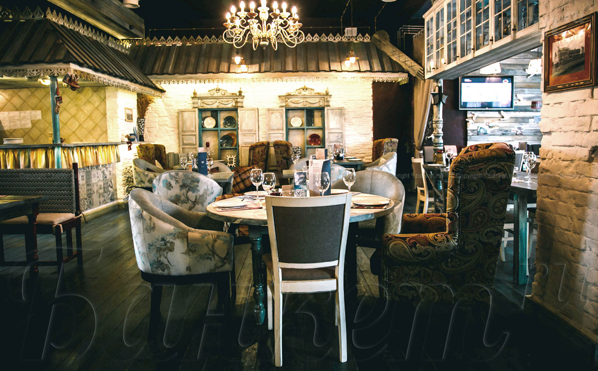 Основной зал — Краеведческий ресторан Соседи