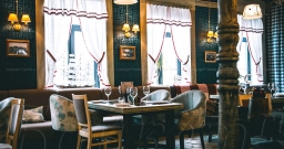 Основной зал