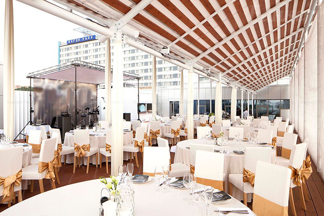 Основной зал — Ресторан Beerman на Речке