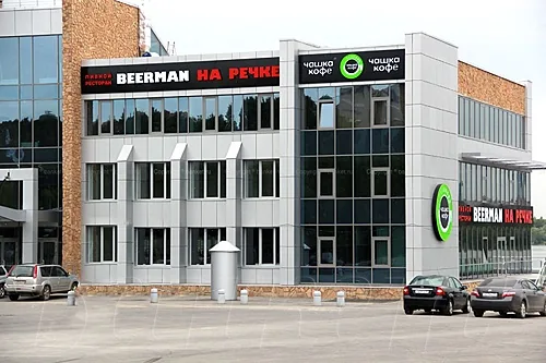 Основной зал — Ресторан Beerman на Речке