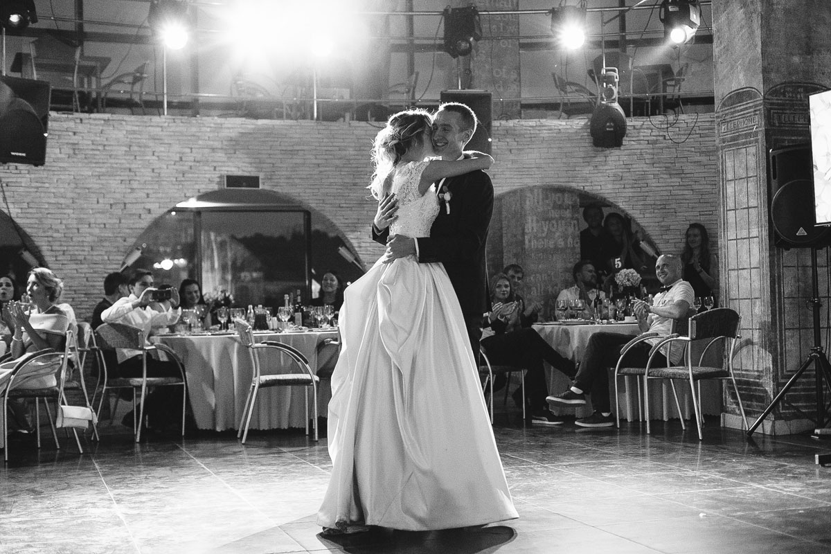 Основной зал ресторана Синема — Синема