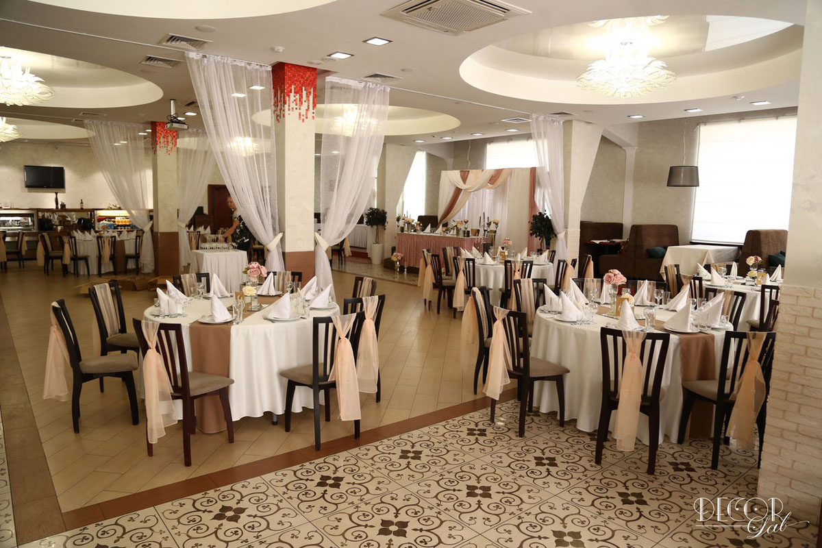 Зал Римский — Ресторан Аврора