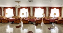 Бар — интерьер зала