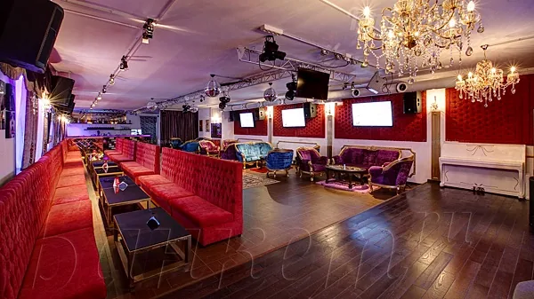 Karaoke - Lounge VS, Основной зал — фото