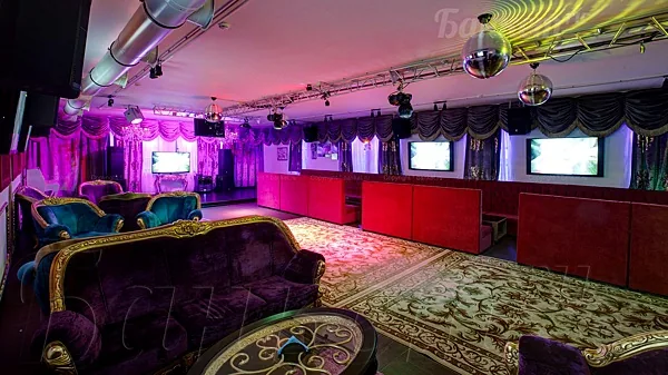Karaoke - Lounge VS, Основной зал — фото