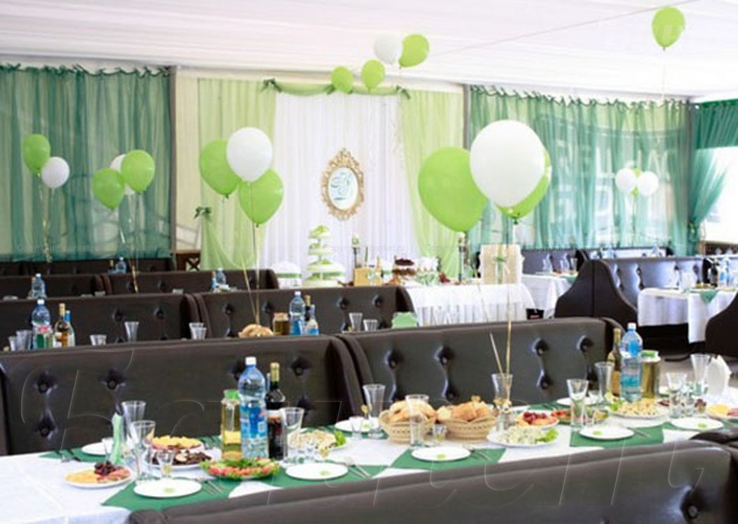 Основной зал — банкетный зал Кафе Адмирал, фото