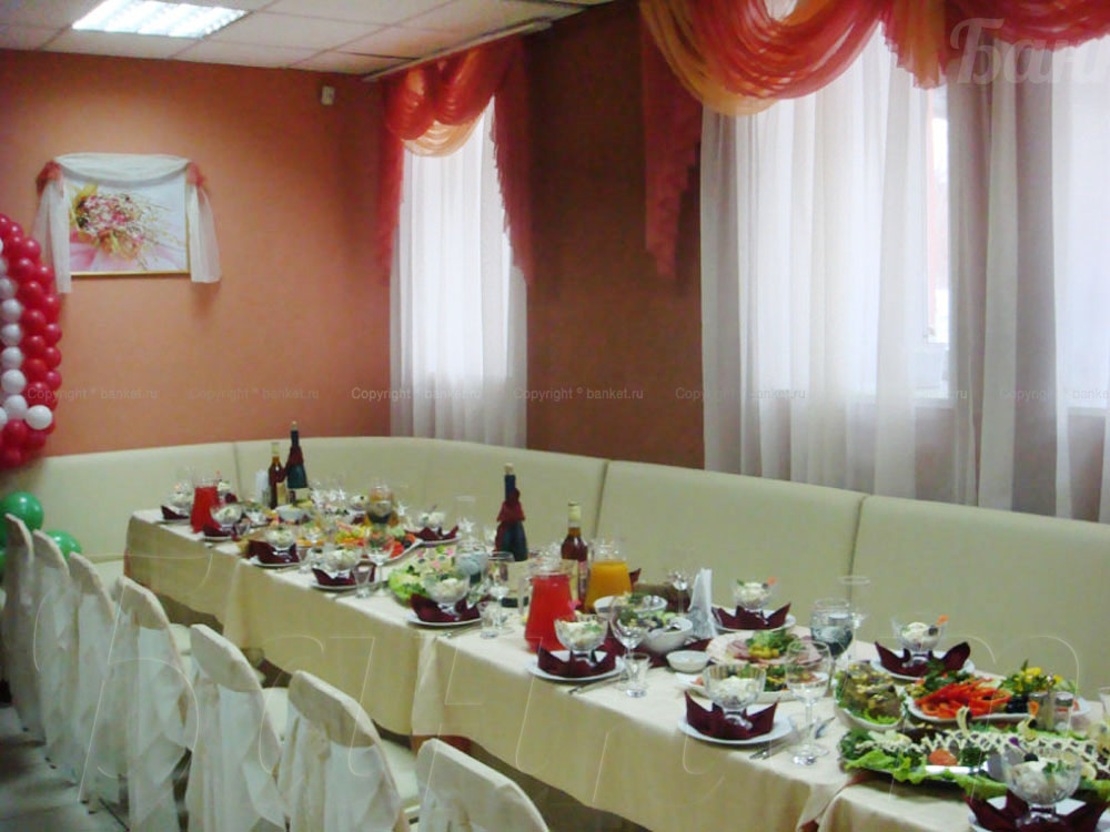 Малый зал — Ресторан Юлиана