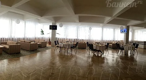 Банкетный зал ресторана Петрово-Дальнее — ФГАУ Оздоровительный комплекс Рублево-Успенский Управления делами Президента Российской Федерации
