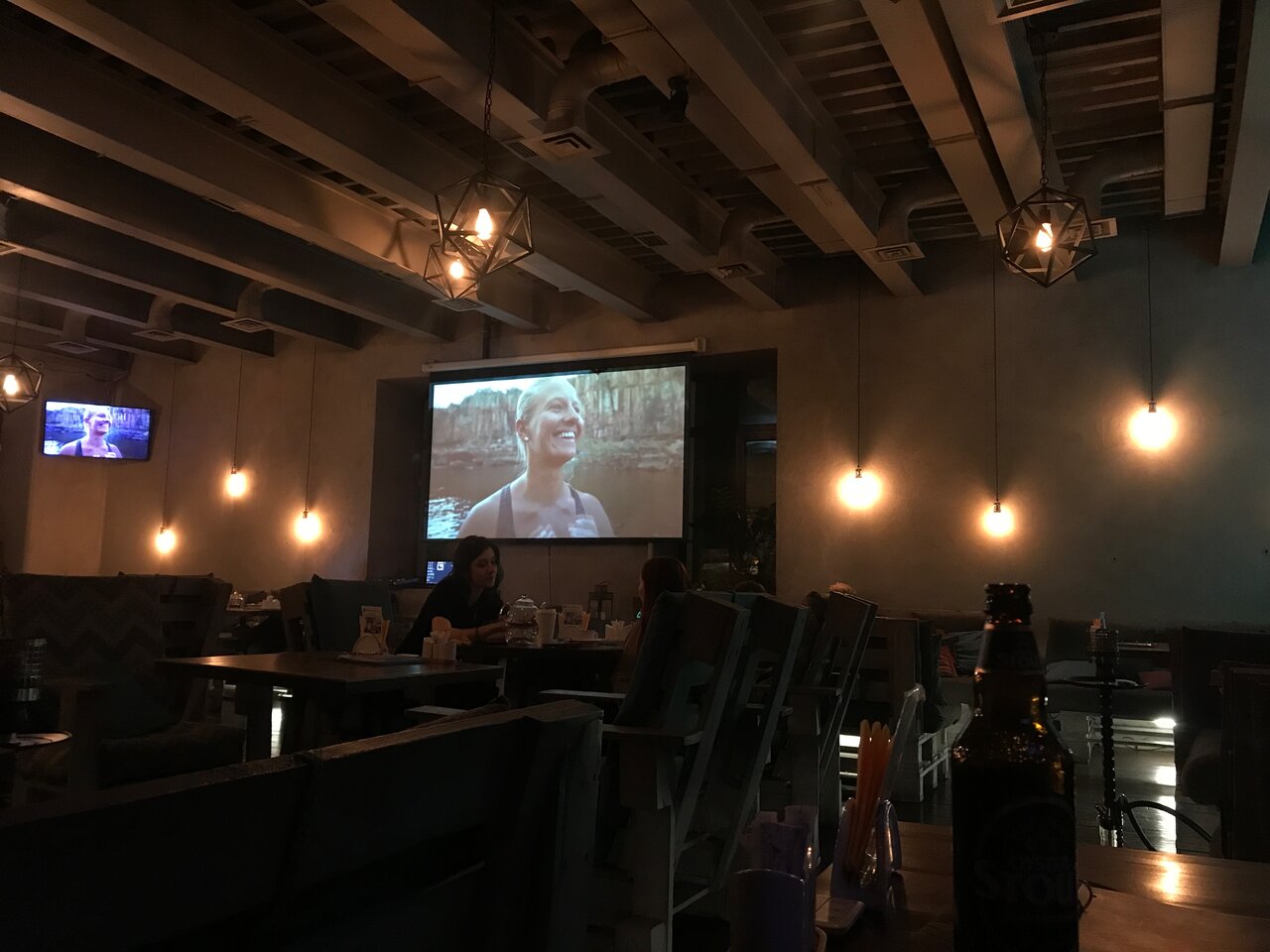 Библиотека Shisha Lounge, Зал — фото