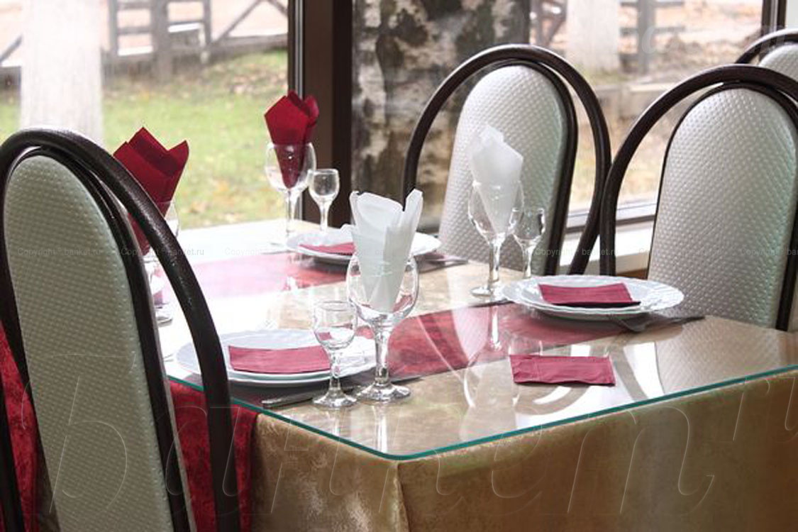 Основной зал — Кафе Davos