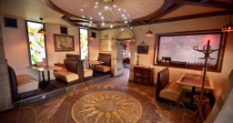 Основной зал