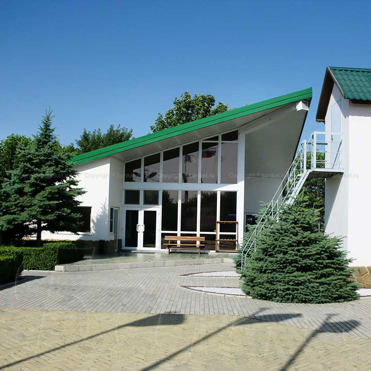 Основной зал — Кафе У камина