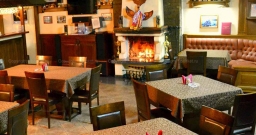 Основной зал