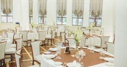 Основной зал — интерьер зала