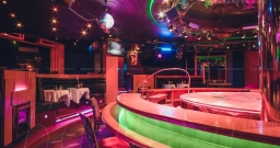 Dolls stars (основной зал) — интерьер зала