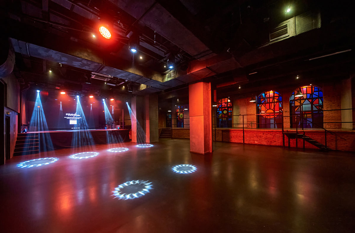 Клубный лофт Pravda Event — Основной зал, фото банкетного зала