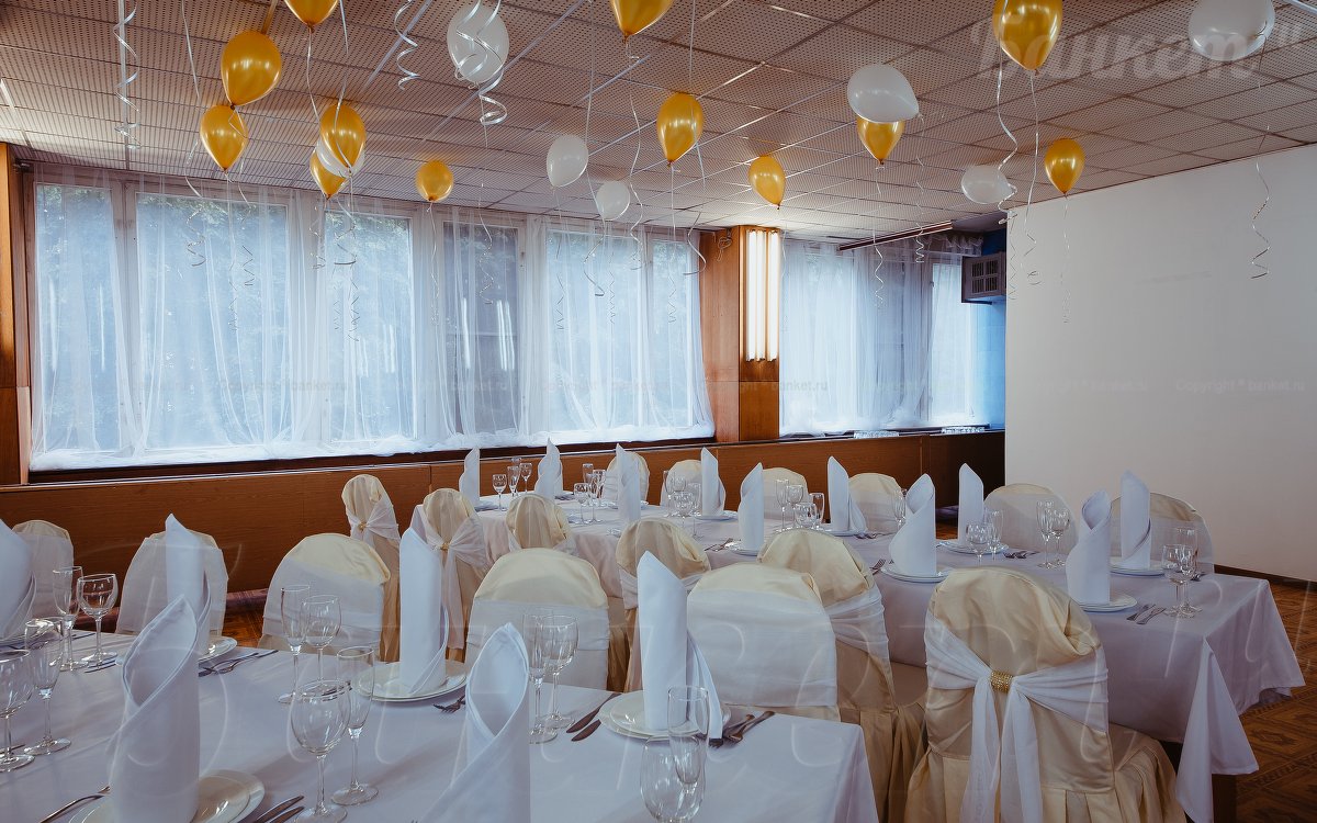 Дружба Народов (м. Рязанский проспект) — Adrianne