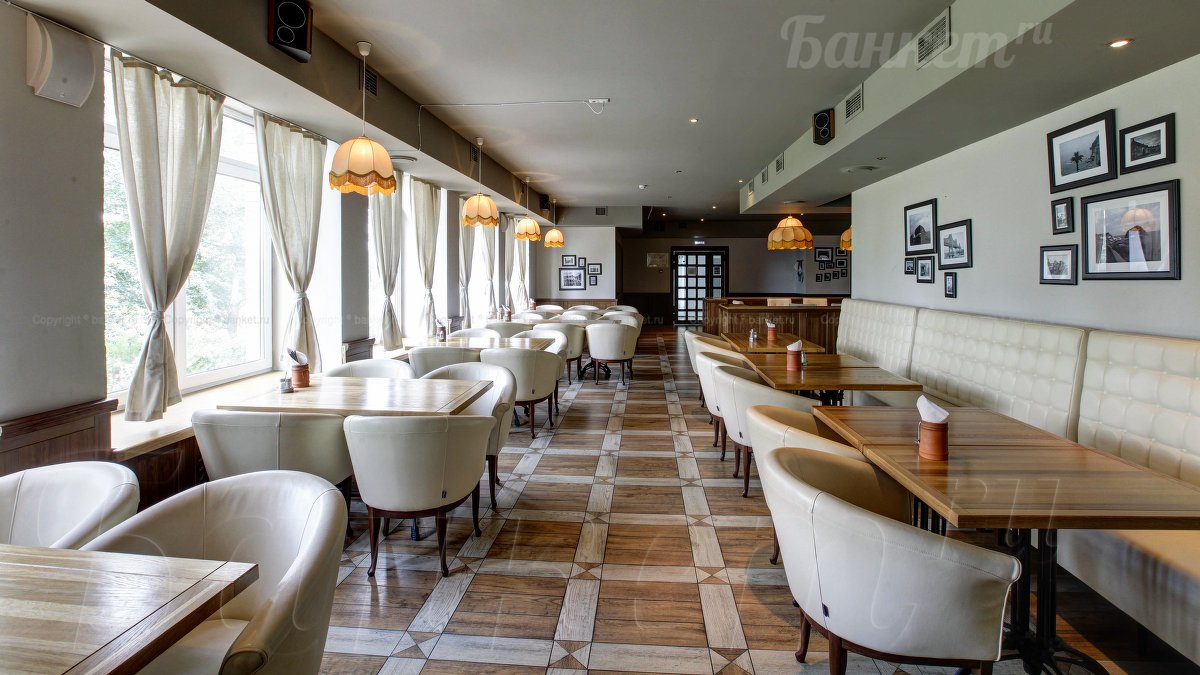 Основной зал — Ресторан Пескари