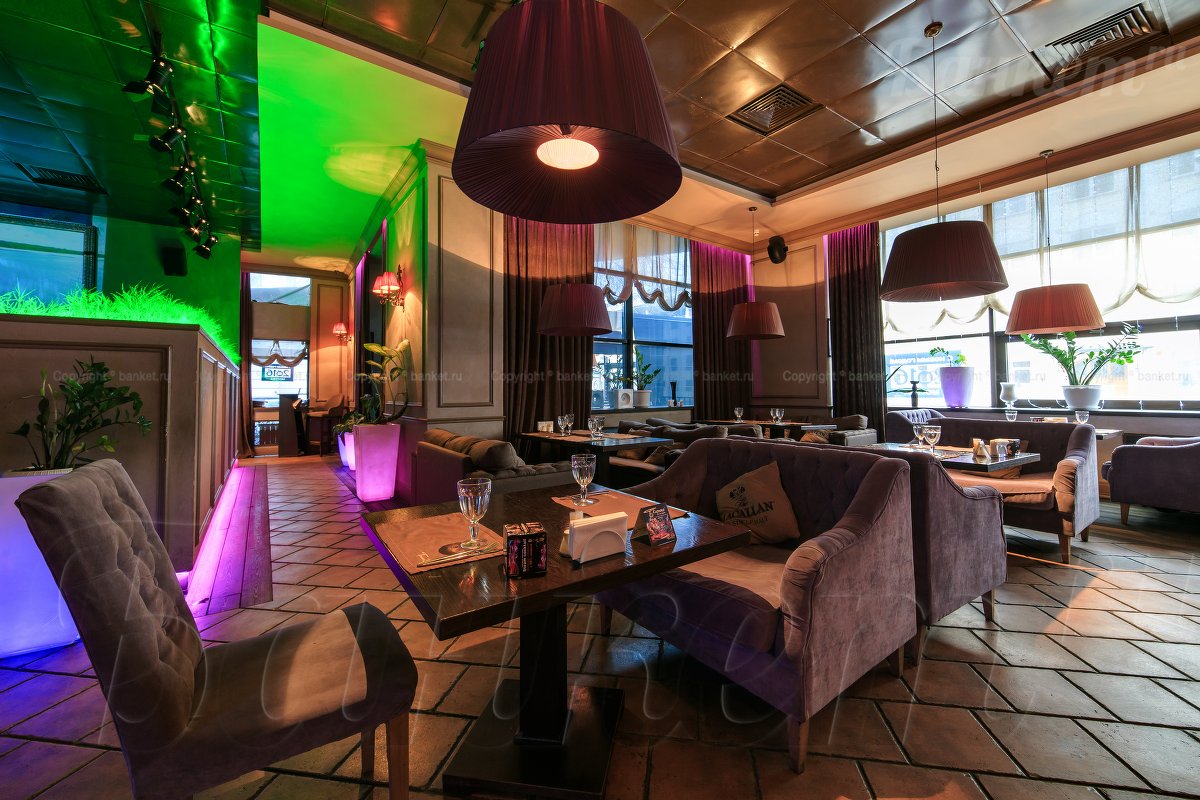 My Place — Центральный зал, фото банкетного зала