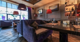 Центральный зал — интерьер зала