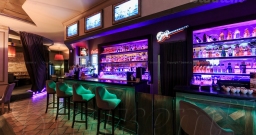 Зона напротив бара — фото 4