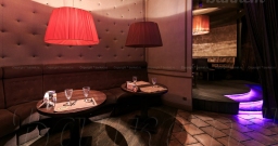 Зона напротив бара — фото 5