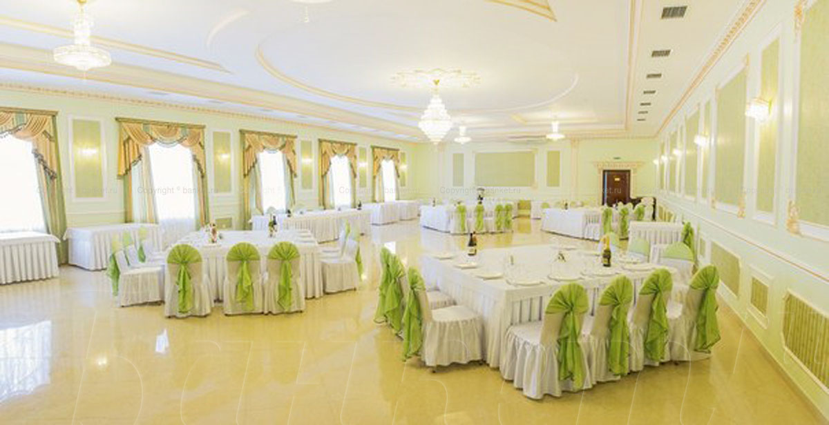 Малахитовый зал — Ресторан Версаль