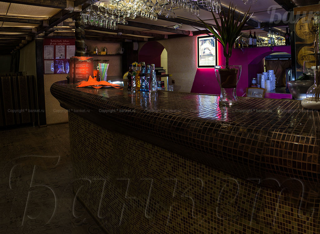 Основной зал — Ресторан Бай Хан