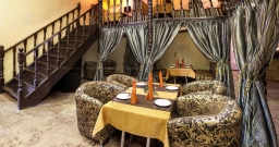 Основной зал