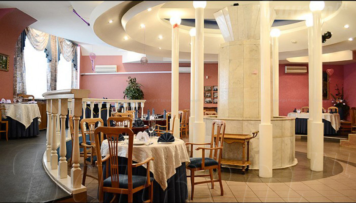 Основной зал — Ресторан На Метизном