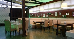 Основной зал