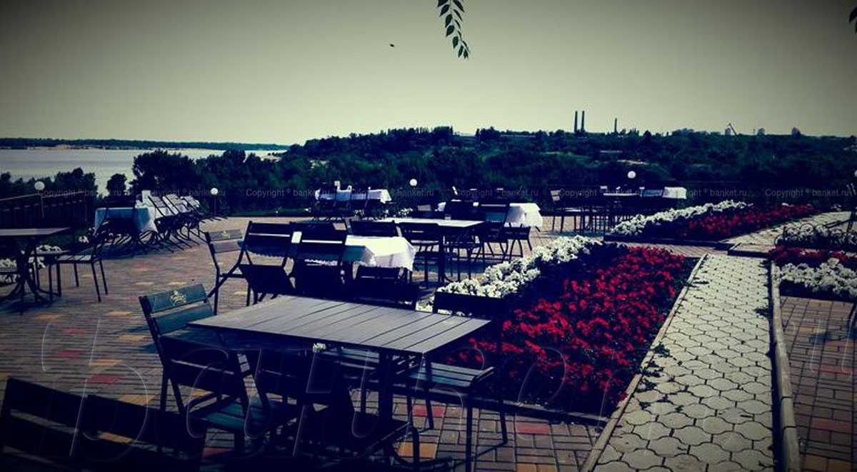 Основной зал — Кафе Причалъ