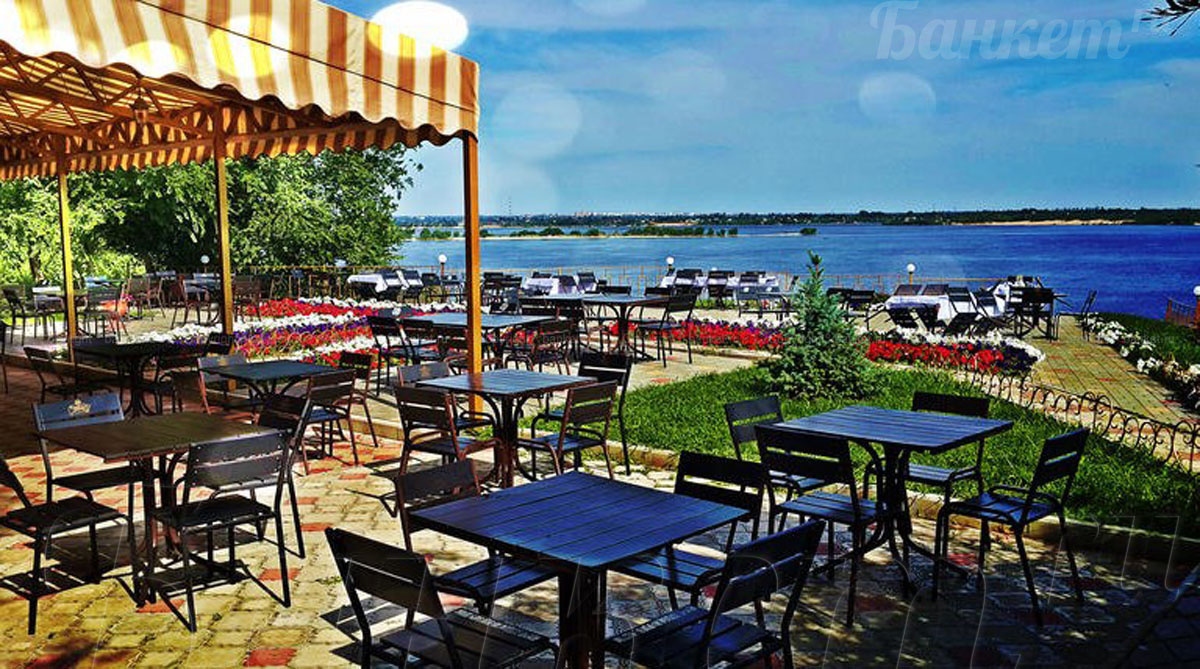 Основной зал — Кафе Причалъ