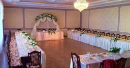 Основной зал