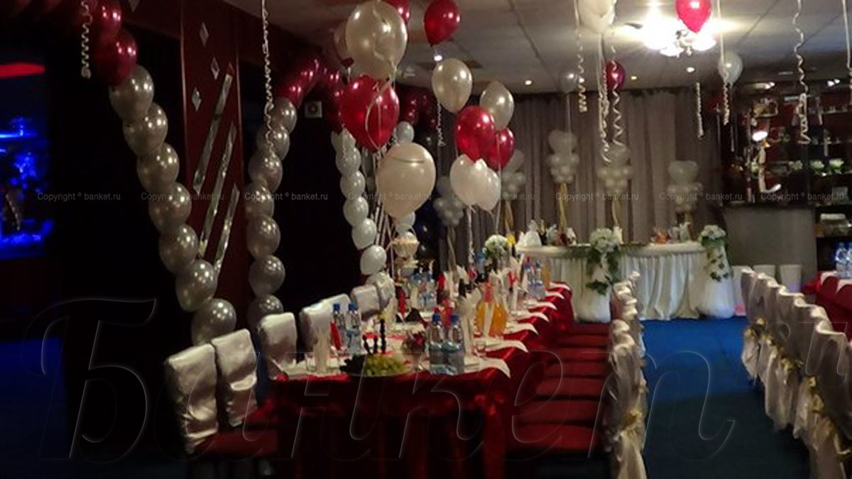 Основной зал — Кафе Рубин