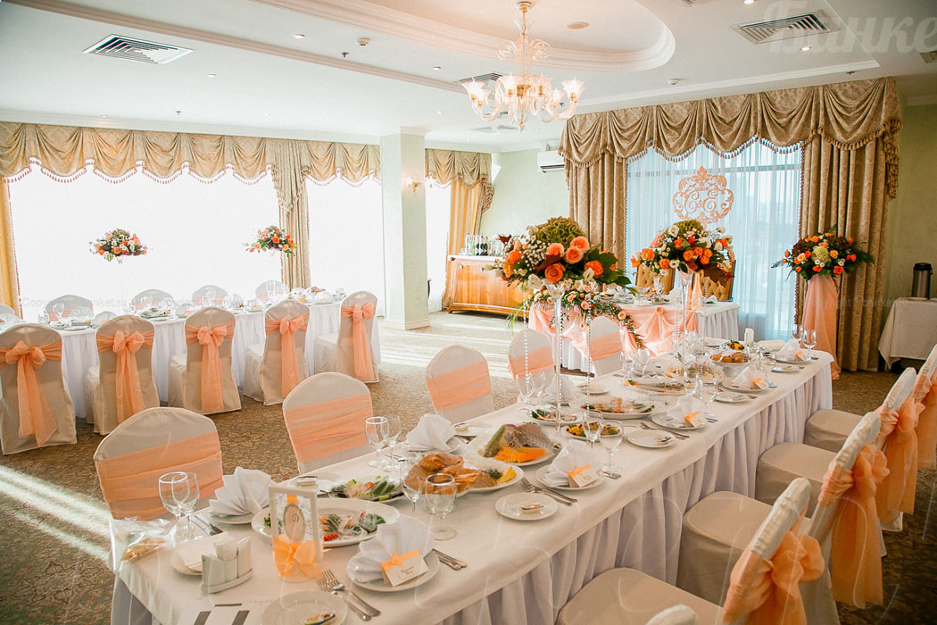 Зал Страдивари — Отель Милан