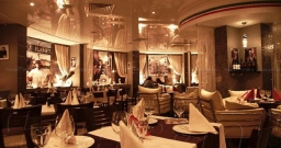 Основной зал