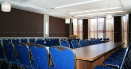 Зал Дубрава