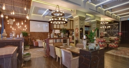 Основной зал