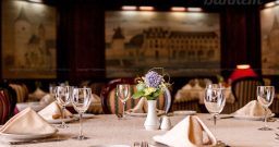 Основной зал — подробнее о зале