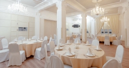 Основной зал