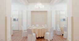 Основной зал