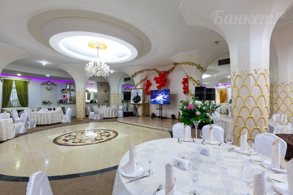 Основной зал — Ресторан Лермонтов