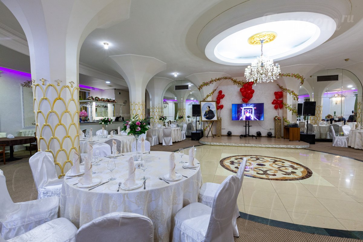 Основной зал — Ресторан Лермонтов