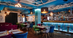 Bar Room — интерьер зала