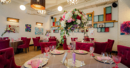 White Room — интерьер зала