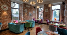 Loft Room — интерьер зала