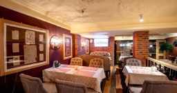 Основной зал